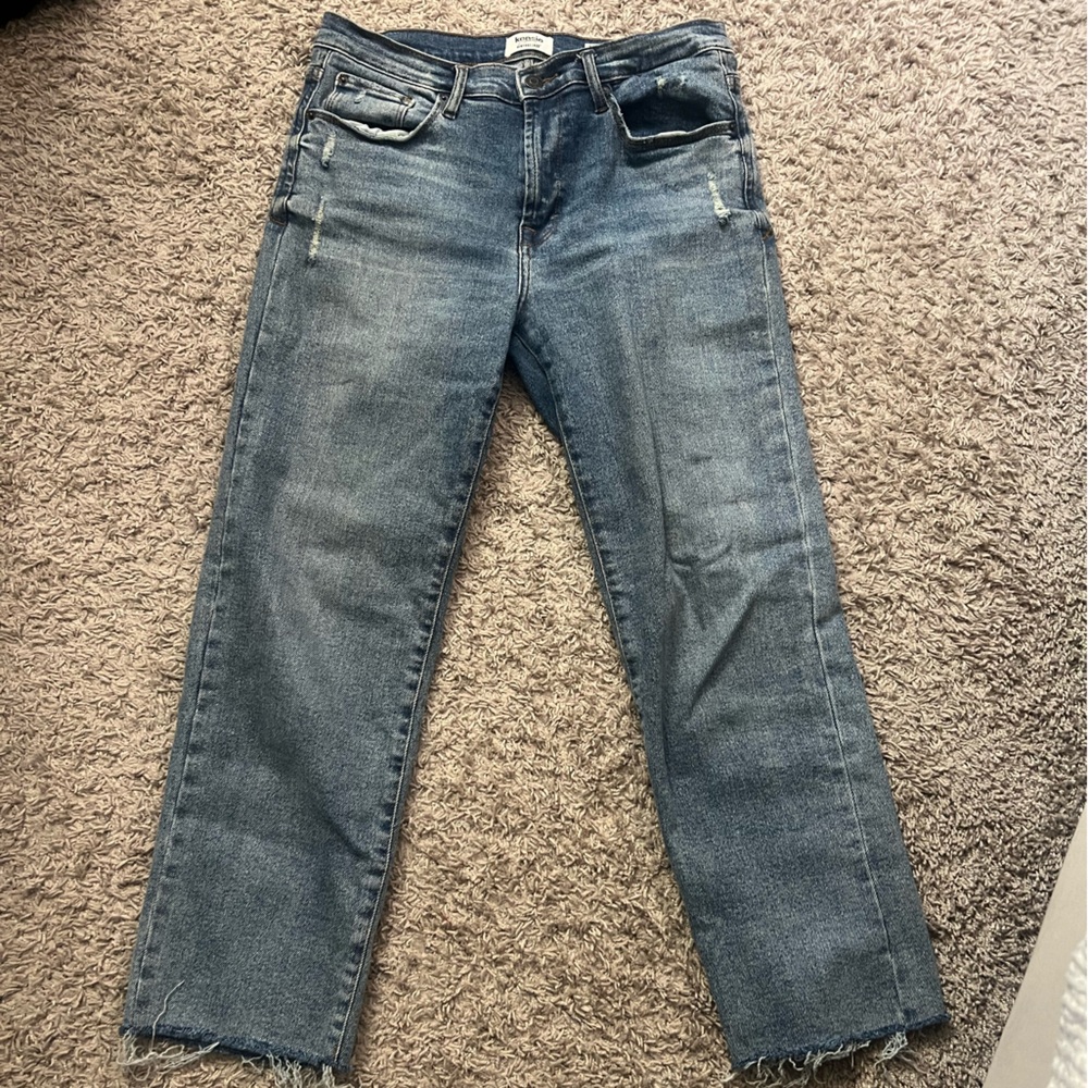 Kensie “The Slim” Straight Leg Jeans